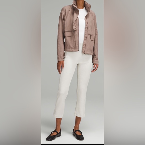 NWT- Lululemon Ribbed Softstreme Zip-Leg HR Crop 25" in white, size 10. - Picture 7 of 10